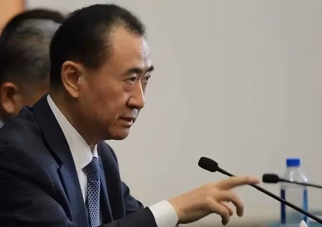 王健林近照模樣大變，骨瘦如柴，王思聰：我們什麼都賣，唯不賣國