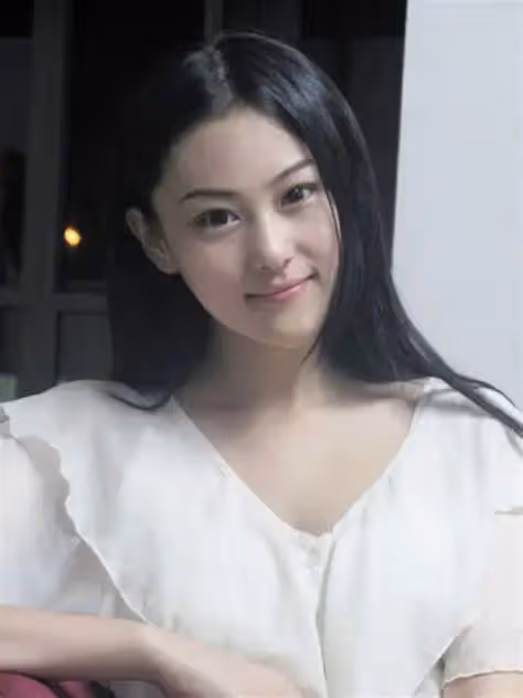 離開李晨10年後，張馨予結婚生女搬進豪宅：活成了別人羨慕的模樣