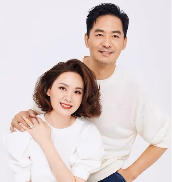 程莉莎喊話郭曉冬道歉,閆妮成導火索,事件發酵反添柴火