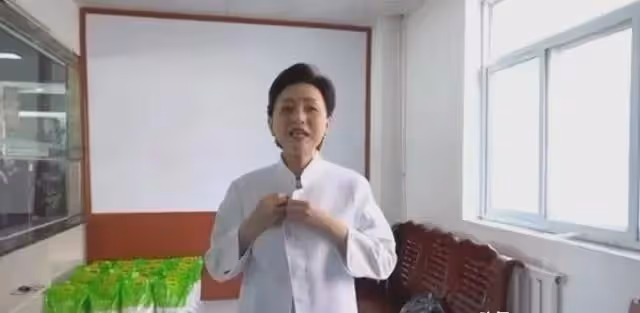 56歲楊瀾近況曝光,巔峰離開央視,離婚後嫁給富豪,如今身價70億