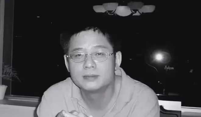 14歲上武大,20歲出詩集,狂賺2億後為許晴拋棄妻女!
