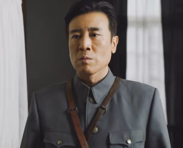 收視率破2，《新聞聯播》花24秒強推，於和偉這部黑馬大劇炸了