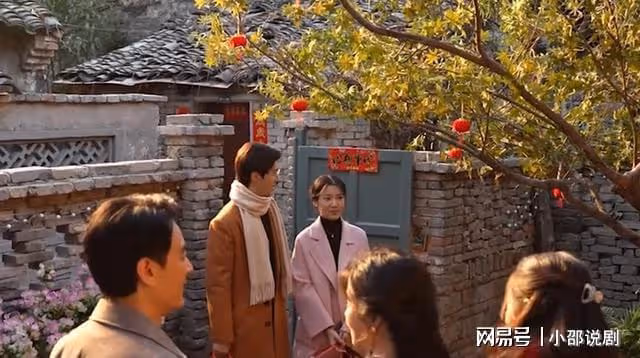 小巷人家：莊爺給新過門李佳立規矩，莊超英積壓40年怒火徹底爆發