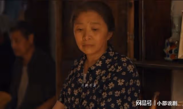 小巷人家：莊爺給新過門李佳立規矩，莊超英積壓40年怒火徹底爆發