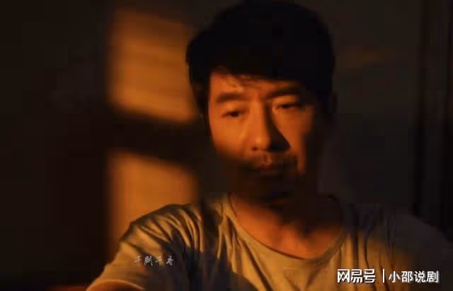 小巷人家：莊爺給新過門李佳立規矩，莊超英積壓40年怒火徹底爆發
