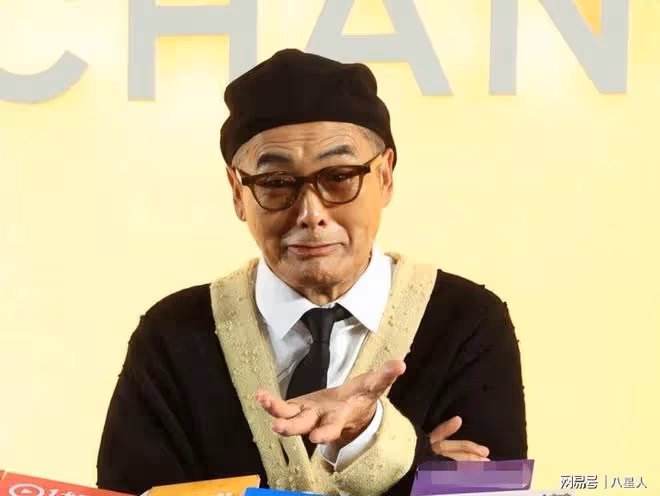 69歲周潤發否認患腫瘤!揭身上長小肉粒內情,攜發嫂亮相活動撒狗糧