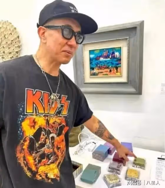 具俊曄台北畫展開幕!大S瘦身成功驚艷亮相,小S女兒現身成全場焦點