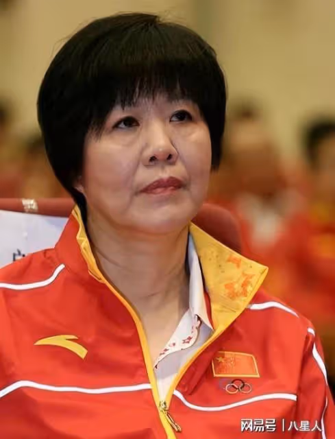 從「鐵榔頭」到「整容狂魔」,64歲醫美失敗的郎平,近況令人唏噓
