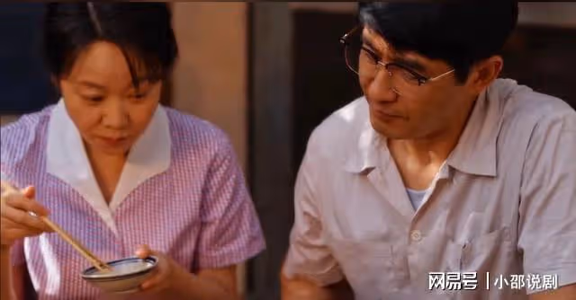 小巷人家:莊超英被逼迫給弟弟買房,終於理解當初的黃玲