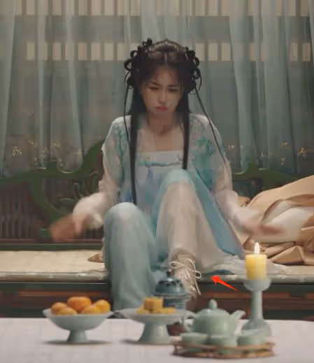 《永夜星河》中欺騙觀眾的穿幫鏡頭，網友：導演你過來，我不打你