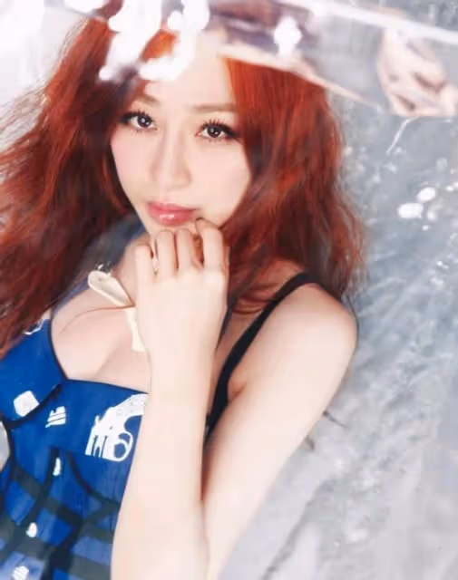 「甜心教主」王心凌美艷寫真!膚白貌美魔鬼身材性感火辣