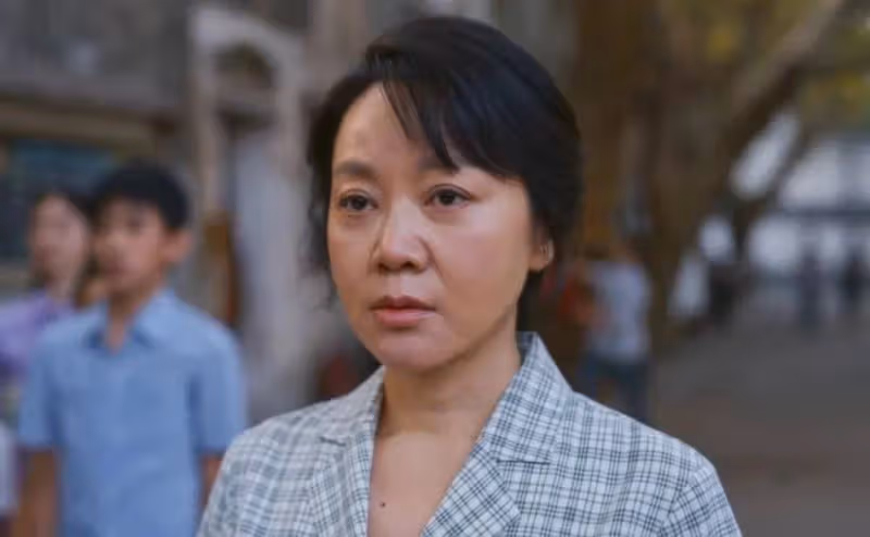 《小巷人家》:看懂周科長喝咖啡,才明白莊超英鬥不過父母