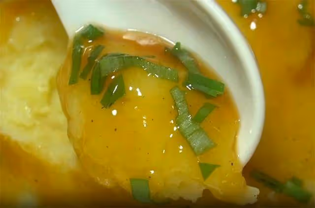 土豆還在炒燉油炸嗎?下次這樣做一盤,軟糯咸香,原汁原味,解饞