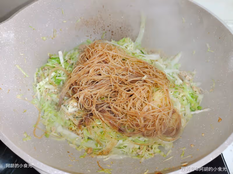 不懂吃這「菜王」就虧了,立冬後敞開吃!急火快炒一大盤,吃出滿口鮮脆特下飯