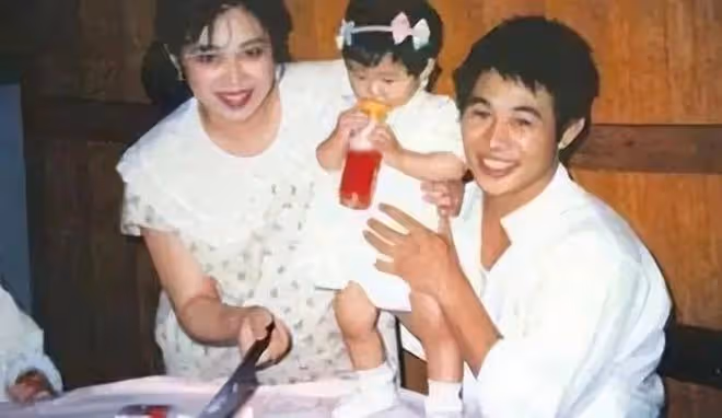 「拋妻棄子」,逼原配自盡,成名後甩了原配的3位男星,誰更渣?