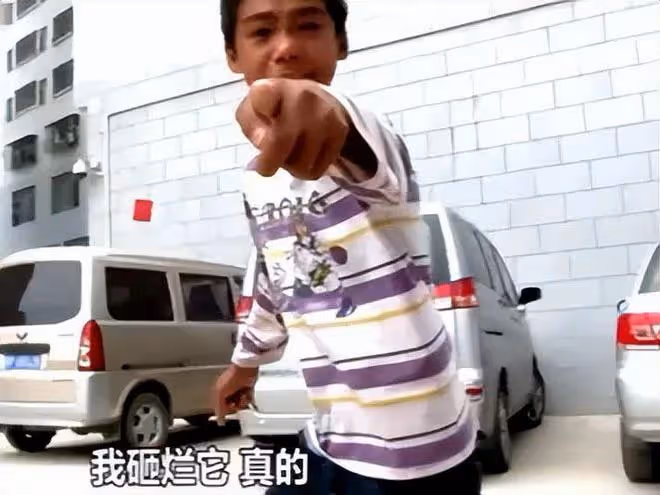 變形計中跟富爸爸要錢,忘恩負義的主人公吳宗宏,如今逆襲了!