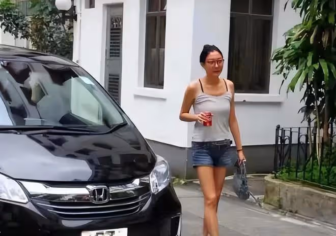 吳卓林妻子andi露面,非主流打扮繼續叛逆,24歲吳卓林仍舊不回家