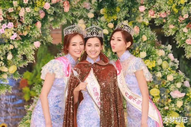 最美港姐街頭賣唱？謝嘉怡奪冠後工作少…忍上海11度低溫唱到發抖
