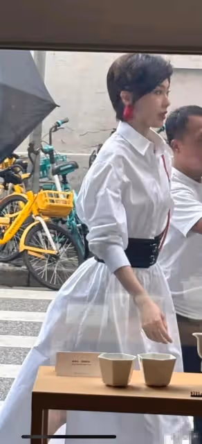 為角色而生!趙麗穎唐嫣破尺度再剪短髮,一個帥氣精幹一個難相認