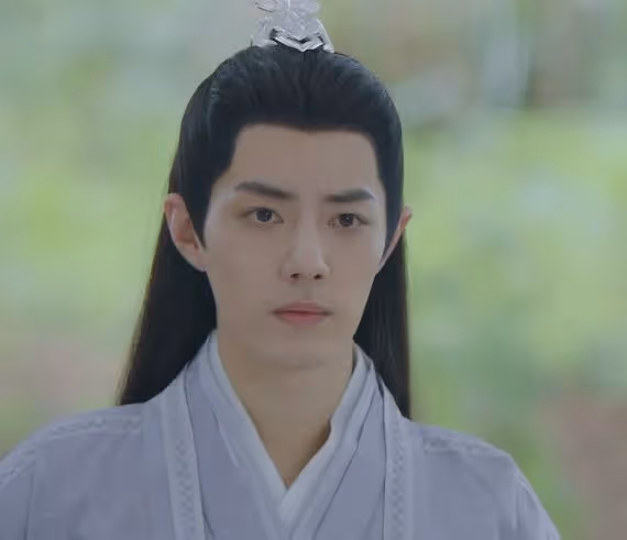 同一張臉,氣質天差地別,紅氣養人這門玄學,比整容還管用!