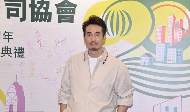 TVB視帝承認思想傳統不贊成子女早戀,透露新劇將演中醫,直言沒難度