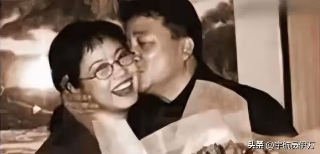 「春晚釘子戶」姜昆的老婆,丈夫能上22次春晚
