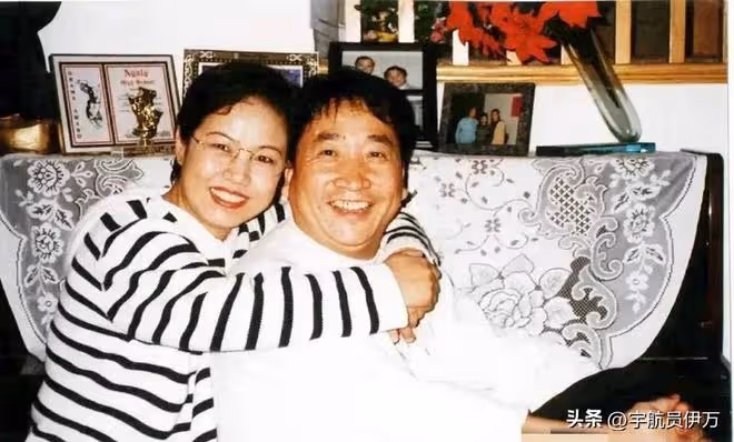 「春晚釘子戶」姜昆的老婆,丈夫能上22次春晚