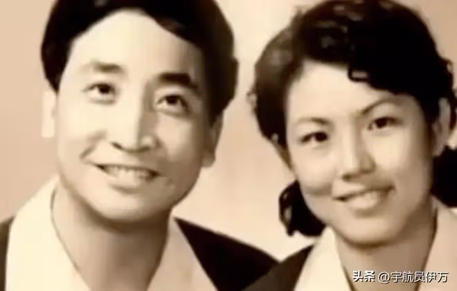 「春晚釘子戶」姜昆的老婆,丈夫能上22次春晚