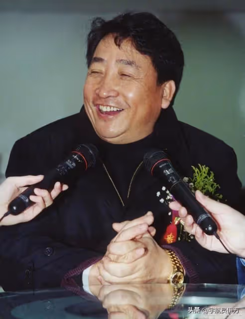 「春晚釘子戶」姜昆的老婆,丈夫能上22次春晚