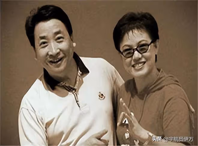 「春晚釘子戶」姜昆的老婆,丈夫能上22次春晚