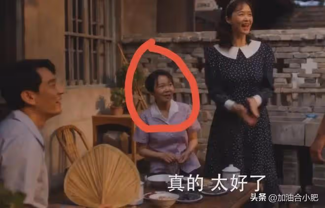 《小巷人家》結局:看懂黃玲嫉妒宋瑩,才知莊超英至死不離婚真相