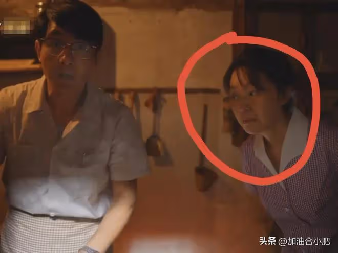 《小巷人家》結局:看懂黃玲嫉妒宋瑩,才知莊超英至死不離婚真相