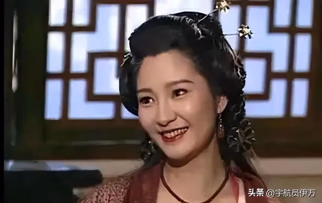 原來她們是親姐妹,姐姐被梁小龍帶紅,妹妹卻因徐少強毀了前途