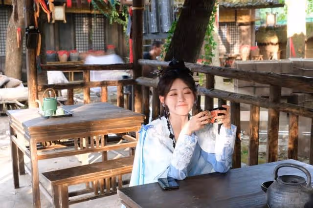 《永夜星河》祝緒丹被楊冪力捧,SJ金希澈的偶像、曾和於正撕破臉