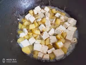 我兒子最愛吃的土豆豆腐