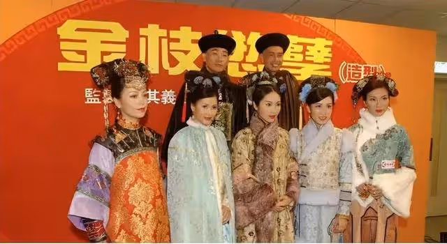 《金枝欲孽》4大主角合體出席活動,曬合拍照引髮網民深深回憶