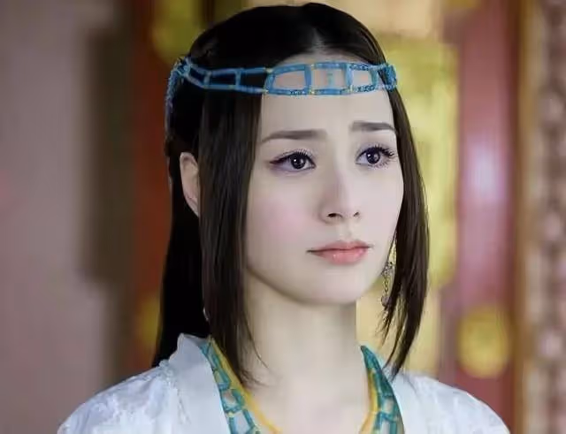 鍾欣潼新劇被封「最美人母」,演丁禹兮媽媽神顏卻依舊抗打