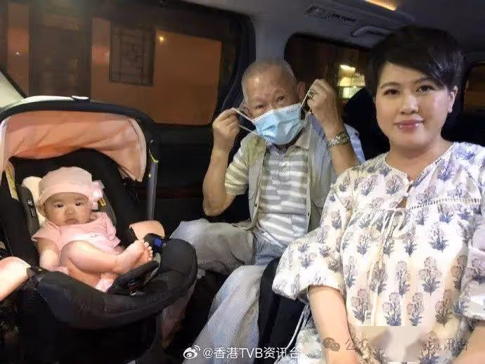 前TVB女星另一半曝光?神秘男現身安息禮送別陳爸爸