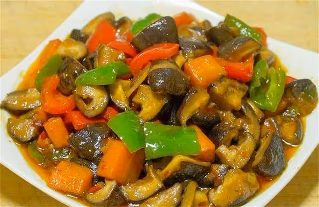 香菇很多人不會做，教你特色新做法，入味還有嚼勁，口感像嚼肉