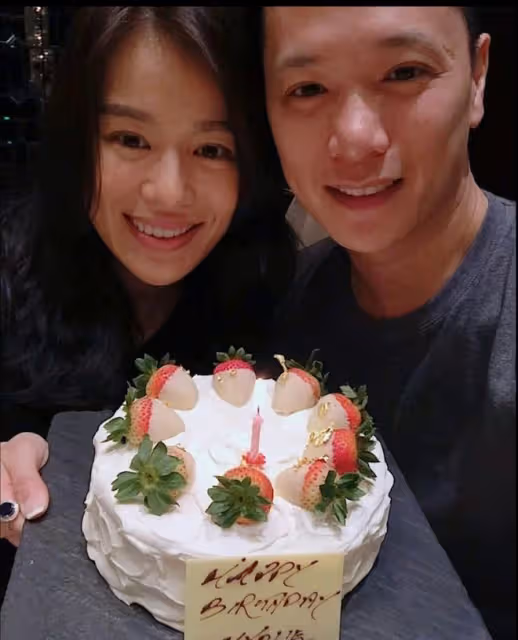 TVB視後胡杏兒慶45歲生日，一家五口溫馨合照曝光！時裝秀擔任模特驚艷