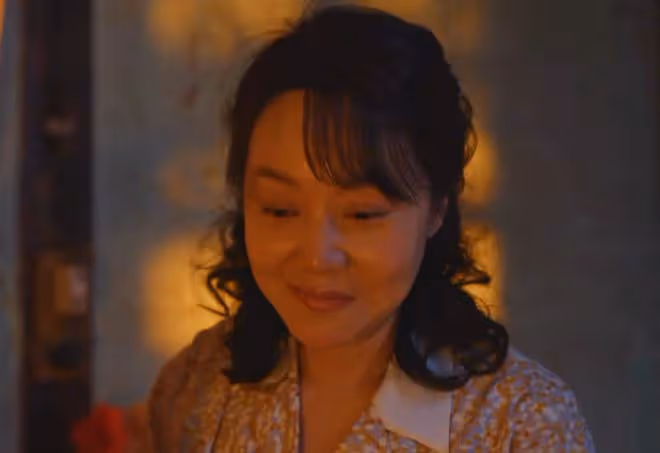 《小巷人家》莊家父子看不起的向鵬飛，迎娶市長千金，成最大贏家