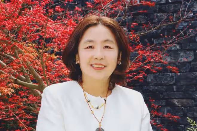 黃聖依媽媽:女兒600萬把自己「賣了」，女婿又爹又癲，太難了！