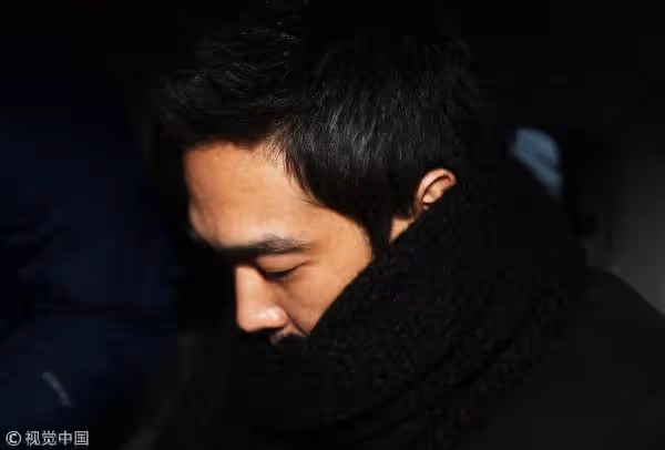 性侵犯蹭GD「阿嬤風穿搭參考我的」! 自豪喊:我走在時代前端