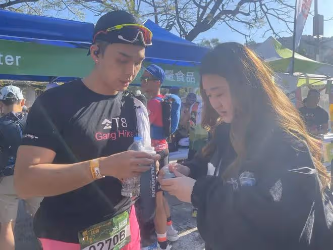 TVB億萬駙馬卷背妻偷食風波,直言有被影響心情,公開贊老婆大方情商高