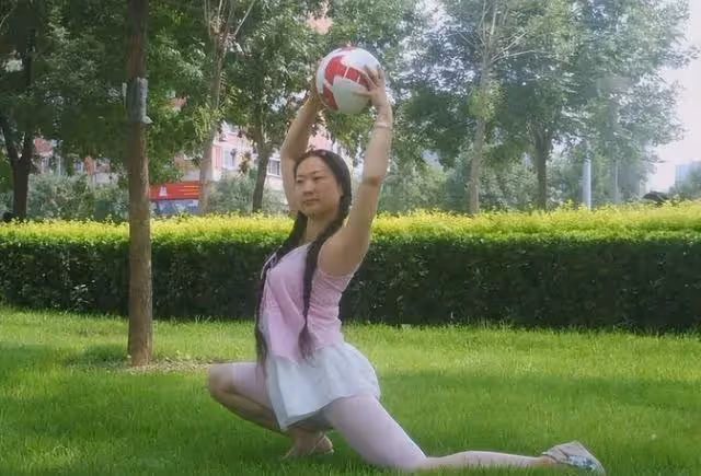 47歲芙蓉姐姐身家過億!從網紅到億萬富翁,她的清醒人生令人驚嘆