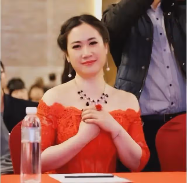 47歲芙蓉姐姐身家過億!從網紅到億萬富翁,她的清醒人生令人驚嘆