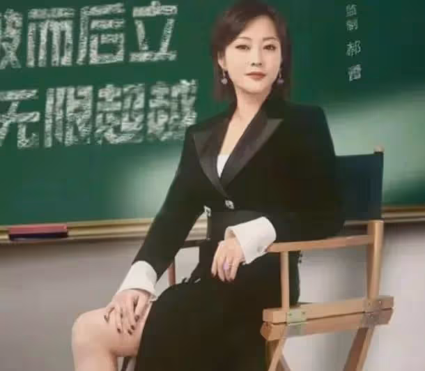 郝蕾再次回應演員直播帶貨,觀眾易出戲,賺錢需有度!
