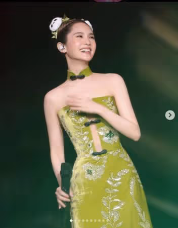 楊丞琳成都開唱「cos一根竹子」!中門大開外露一片肉色 真相照曝