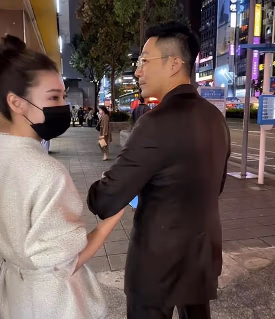 汪小菲帶老婆看中醫調理身體,甜蜜回應懷孕,笑稱一切會隨緣