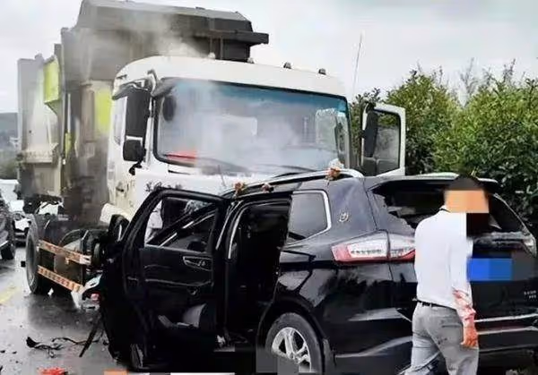 新娘，新郎攜手赴黃泉！車上無人倖免「6人7命」，喜事成悲劇，原因曝光讓人看了直搖頭